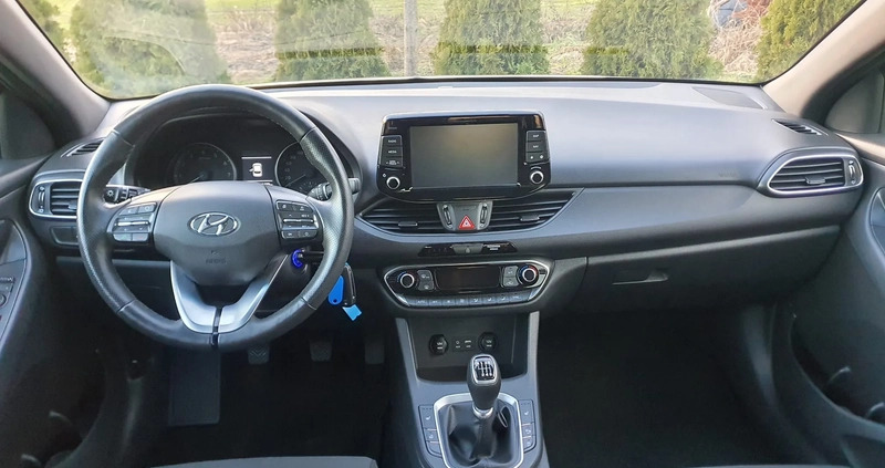 Hyundai I30 cena 57900 przebieg: 28480, rok produkcji 2018 z Radzionków małe 106